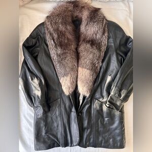 Women’s Vintage 80s / 90s Black Leather Jacket Genuine Fox Fur Collar Size S EUC